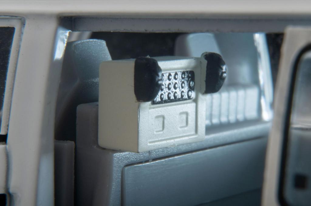 Tomytec Tomica Limited Vintage Neo Масштаб Фургон Mazda Bongo Brawny с направлением Столичная полиция Готовая модель 1/64 LV-N309a Знак, Отдел,