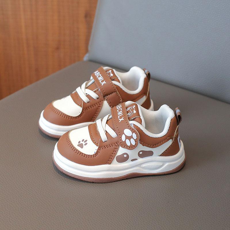 2026New autumn collection of sports shoes: comfortable children's shoes, trendy girls' shoes, baby walking shoes, and soft-soled, non-slip shoes for