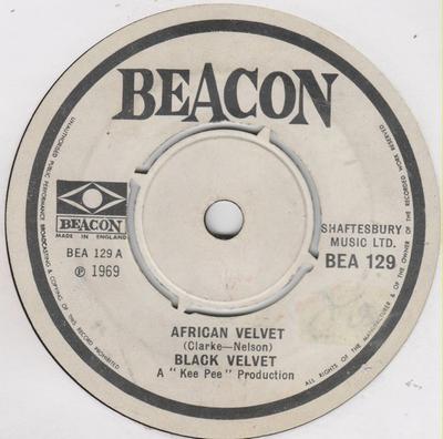 7-дюймовая пластинка ЧЕРНЫЙ БАРХАТ - Африканский бархат BEA129 Beacon 1969 UK Соул/Фанк Б/У