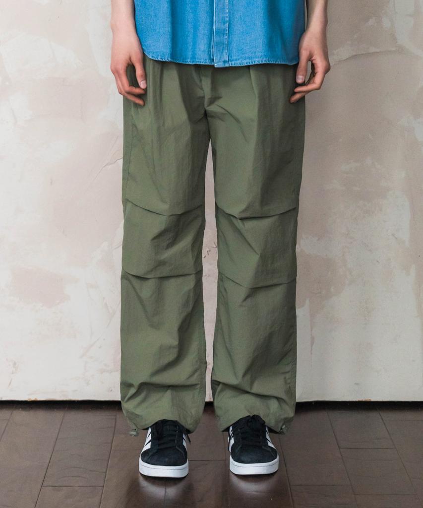 INDUST Tasran Double-Pleat Pocket Parachute Pants_Khaki