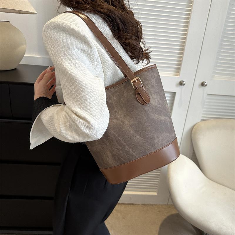 Женская наплечная сумка для женщин большой вместимости для новой работы, поездок на работу, модная, повседневная, новая зимняя ретро сумка-ведро