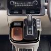 Toyota Sienta Новая модель MXPC10G MXPL10G MXPL15G 10 Серия Панель переключения передач центральной консоли Крышка панели переключения Передач Внутренняя панель Индивидуальные детали интерьера Дизайн