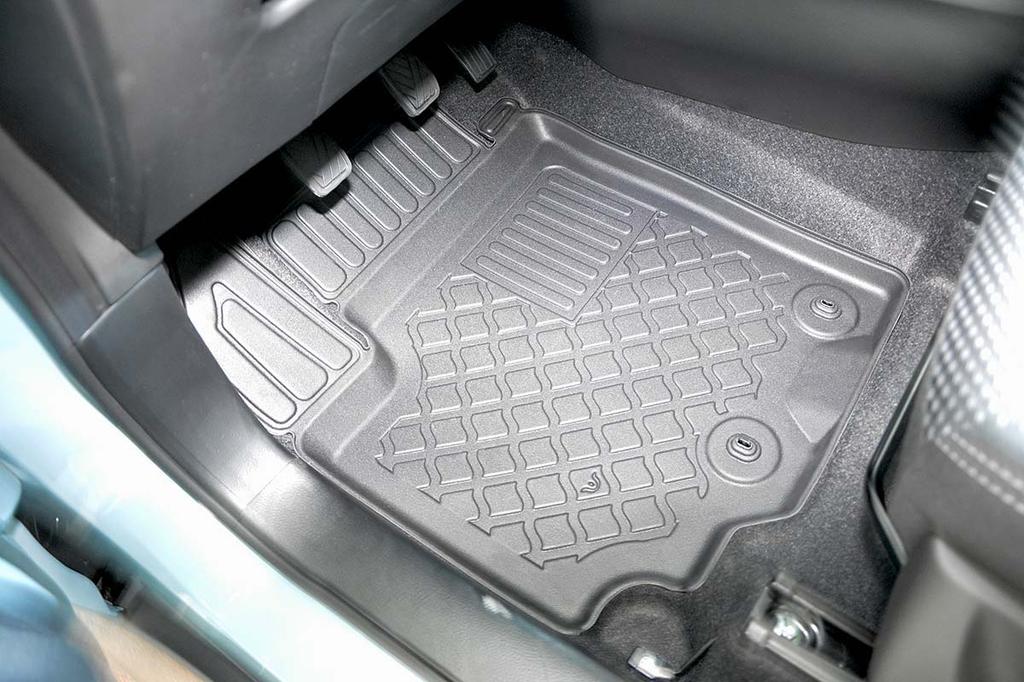 DywanikI ARISTAR 602978 + OSŁONA 251992 - Suzuki SX4 S-Cross 2013-2019 STOP. ZAMONTOWAĆ AV2 kierowca