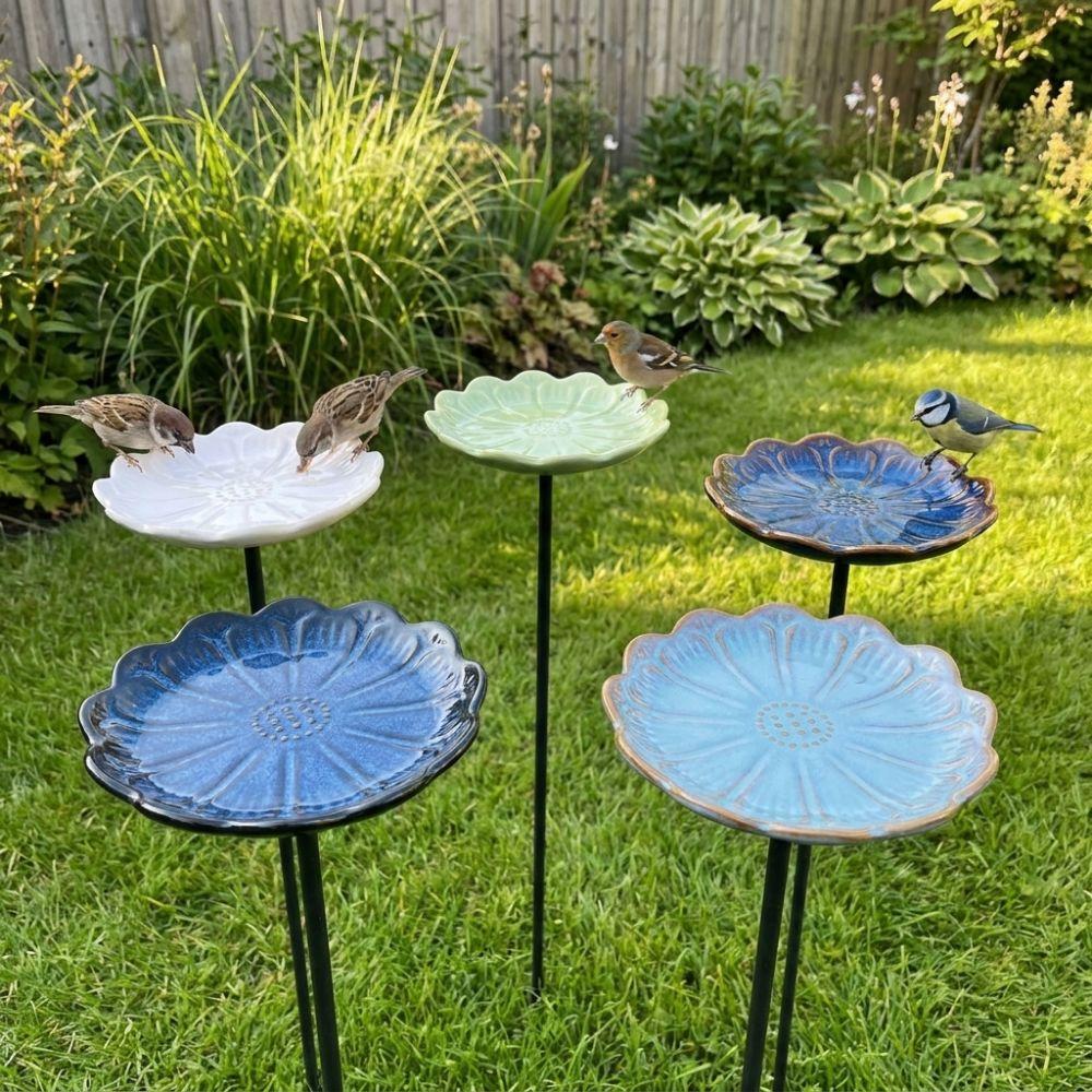 Flower-Shaped Bee Watering Station Rust-resistant Butterfly Bee Mixer Bird Bath Bowl Backyard