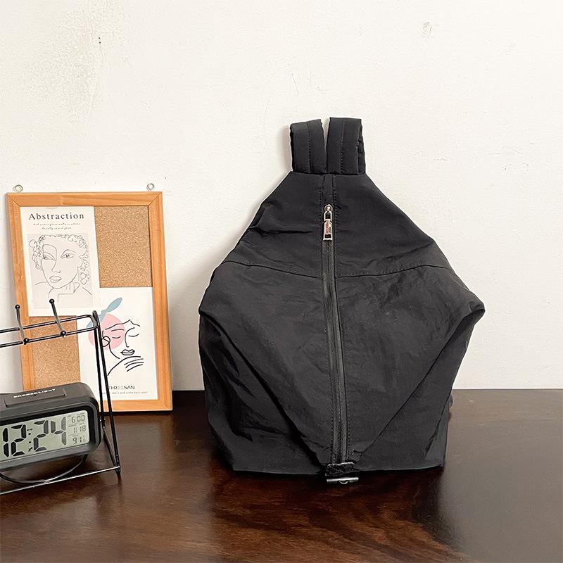 Niche Sports Style Travel Fitness Solid Color Nylon Lightweight Backpack Casual Universal Backpack Aregular Bag