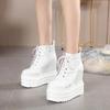 Модные ботинки на платформе 14 см Готика для женщин Шнуровка Клиновидный каблук Цепь Ботильоны до щиколотки Шипованные Короткие мотоциклетные ботинки на молнии Белые