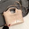 Популярная в этом году женская сумка 2025 новая повседневная универсальная ручная сумка высокого класса на одно плечо кроссбоди сумка-ведро