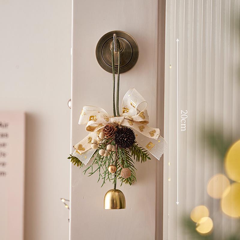 Праздничные украшения на Рождество и Новый год: Колокольчики, Венки, Украшения для елки и Подвески к Празднику Весны