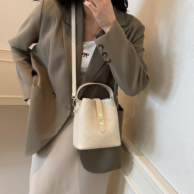 Популярная маленькая сумка женская осенняя новая ретро простая сумка-ведро модная повседневная на плечо мессенджер