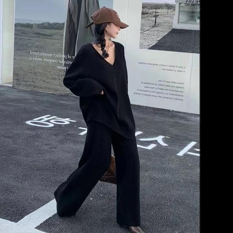 Женский облегающий вязаный костюм с напуском на весну и осень, свободный свитер с v-образным вырезом + широкие брюки с высокой талией, комплект из двух предметов