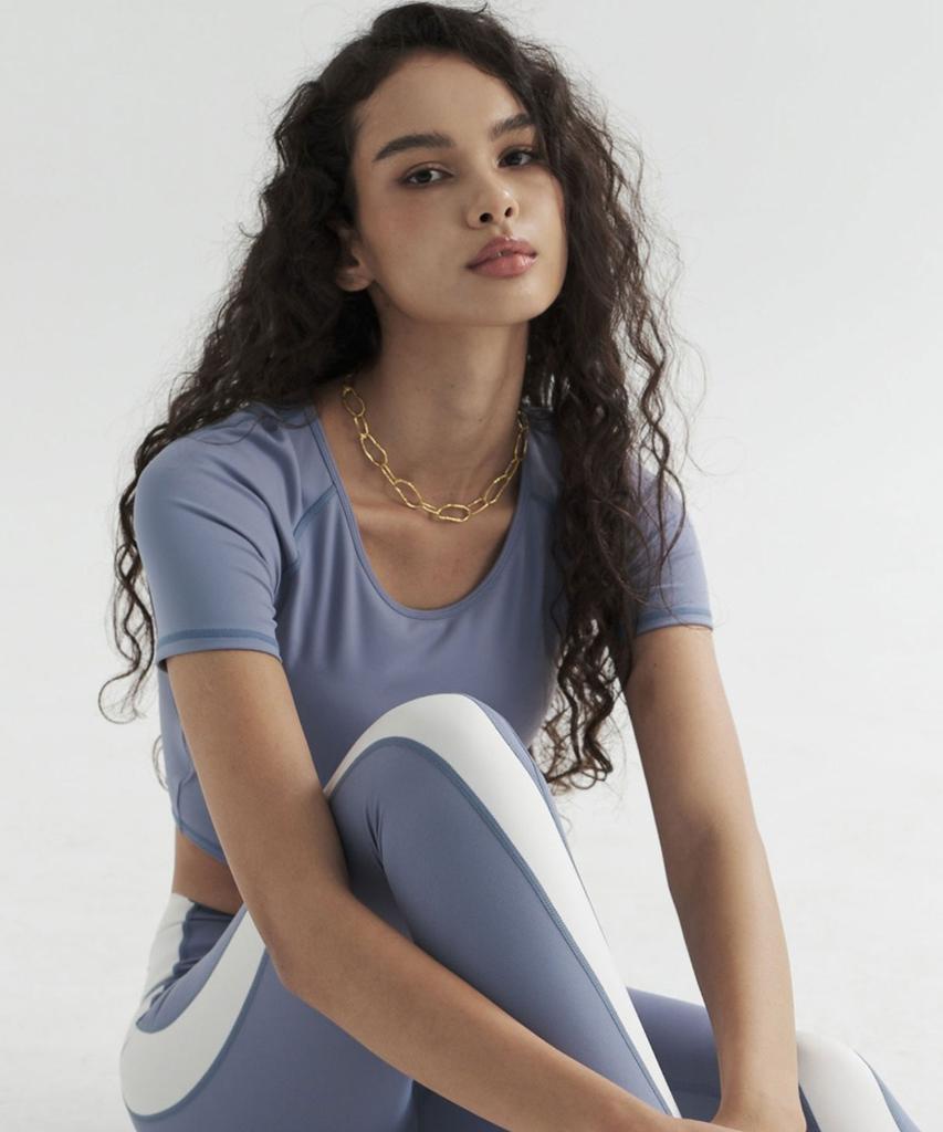 FOETTE Sono Short Sleeve Crop Top - Sky Blue