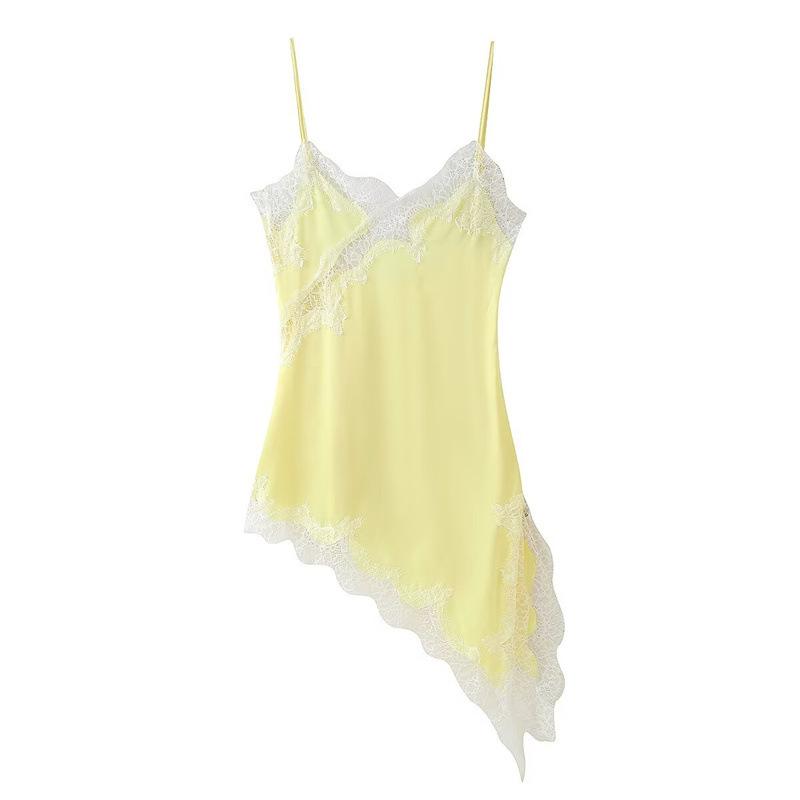 Chic Black Lace Cami Tops Women V Neck Patchwork Sleeveless Y2K Girl Tops Fashion 2025 Summer Holiday Beach Tops