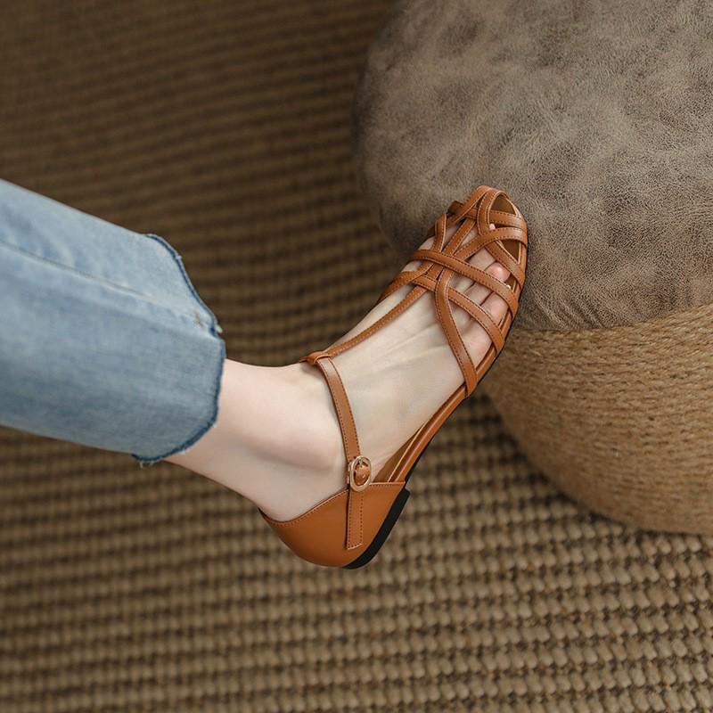 Ретро женские сандалии с ремешком на пряжке баотоу и полым верхом для весны и лета