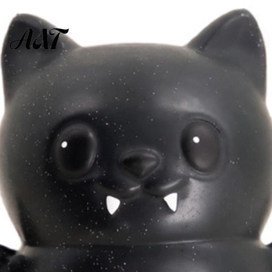 Hand Relaxation Ball Halloween Bat Squeeze Toy, Spooky Stress Relief Decompression Toy Fidget Party Favors for Kids Adults Portable