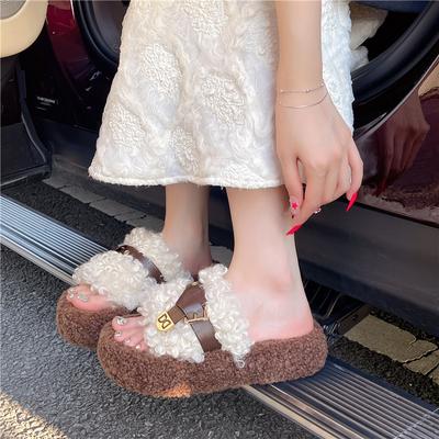 Женская обувь – Сандалии