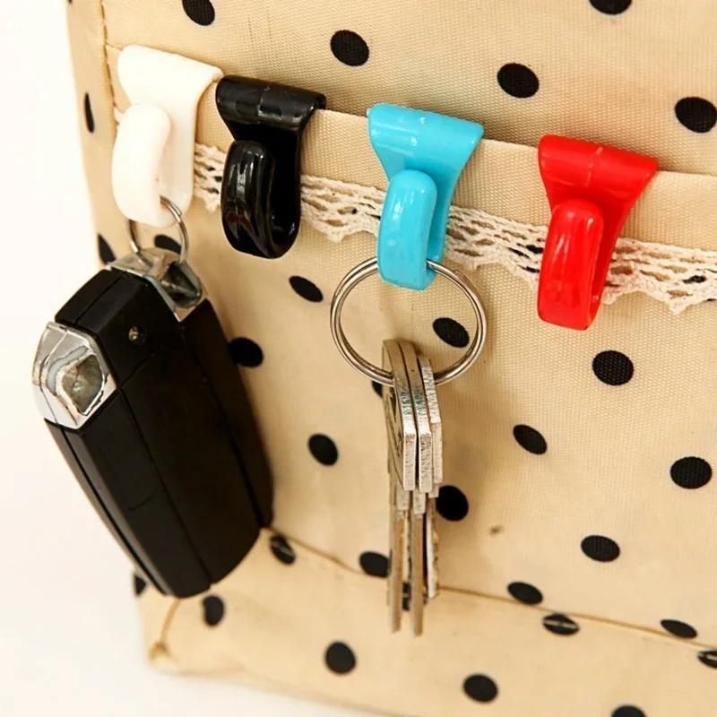 4PCS Creative Anti Bag Hooks Loaded Inside the Built-key Holder Key Clip Easy To Carry