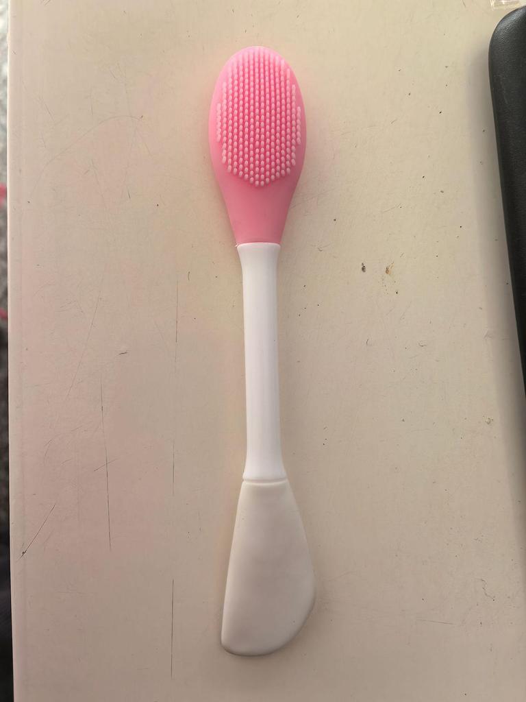 Двусторонняя силиконовая щеточка для лица для очищения, массажа, нанесения масок, подводки для глаз и многого другого