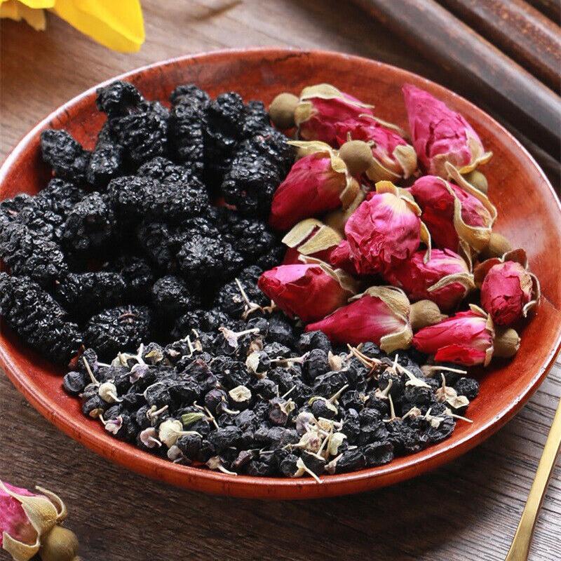 Черный чай из ягод дерезы и шелковицы - богат витаминами