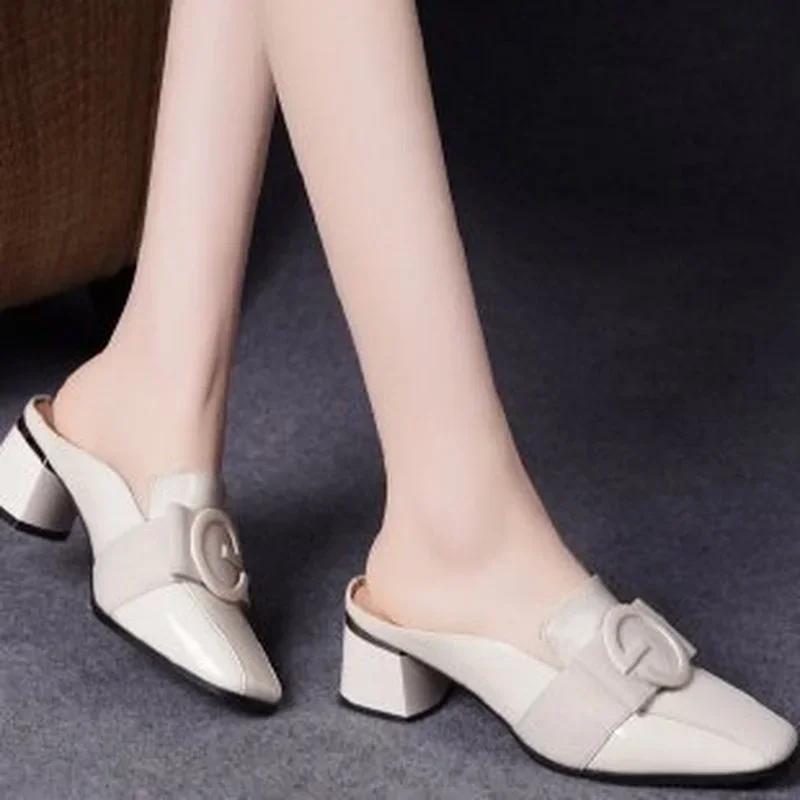 2024 Весна и Осень Новые Женские Туфли Baotou На Высоком Каблуке Модные Тонкие Туфли Британский Стиль Кожаные Толстые Каблуки Полутапочки