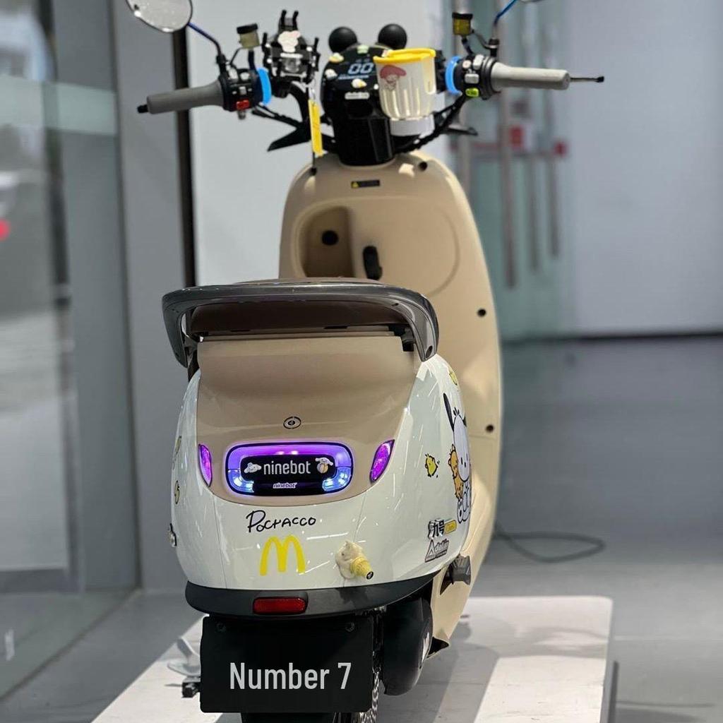 Universal APP for No. 9 Q Series: Color-Adjustable Baby Bus Q85c Q80 Qzmix Yaolighting