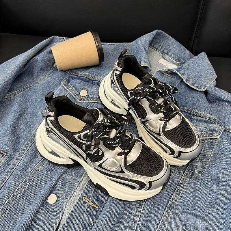 Модная тенденция увеличивает платформу папы обувь женские 2025 новые осень и зима популярные бархатные легкие жареные уличные кроссовки