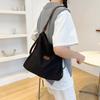 Модная популярная сумка женская 2025 осень новая простая модная сумка через плечо модная повседневная большая вместимость сумка-тоут