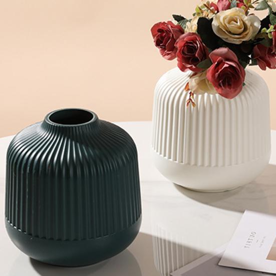 Plastic Flower Vase Indoor Outdoor Modern Real Dried Flower Holder Floral Arrangement Container Living Room Bedroom Table Centerpiece Decoration
