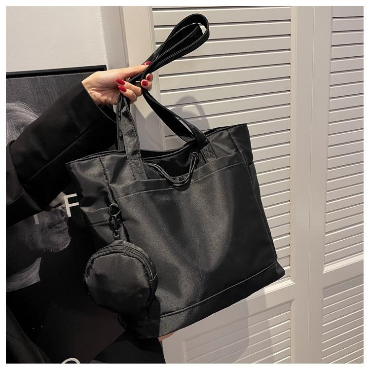 Сумка-тоут Большая вместительная пригородная сумка Водонепроницаемая сумка через плечо Модная универсальная сумка