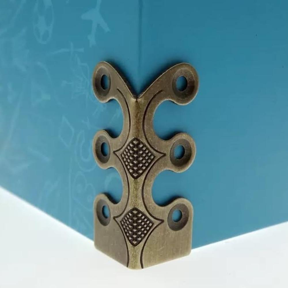 Skirting Board Corner Protectors Solid Brass Baseboard Corner Protectors, Vintage Metal Corner Protector Table Corner Perimeter Cover