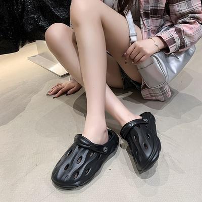 Модные пляжные сандалии на платформе с нескользящей подошвой, полушлепанцы с открытым носком для женщин, новинка лета 2025 года, перфорированная обувь для женщин для ношения на улице летом