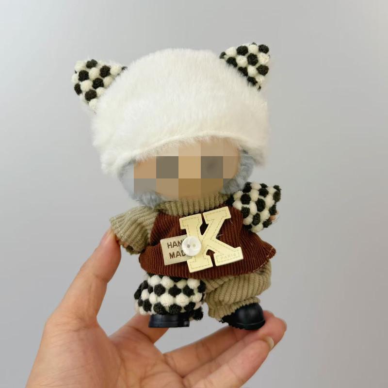 Подвеска Лабубу: Коробка-сюрприз с детской одеждой - 17 см винил «Макарон».