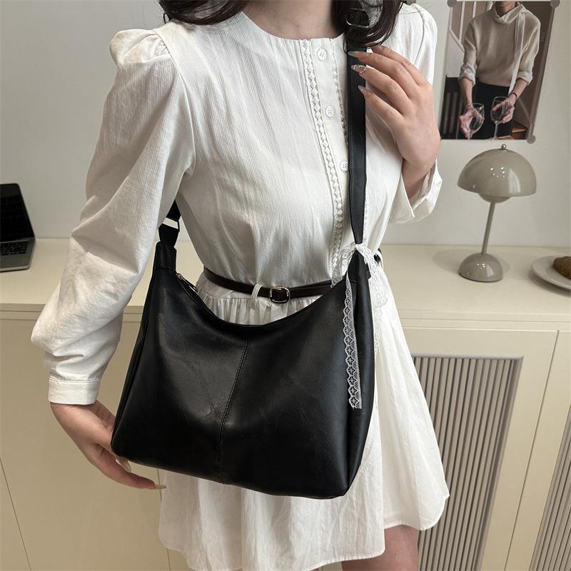 Korean Version of Large-capacity Underarm Bag Women's 2025 New Fashion Shoulder Bag Simple and Versatile Popular Commuter Tote Bag