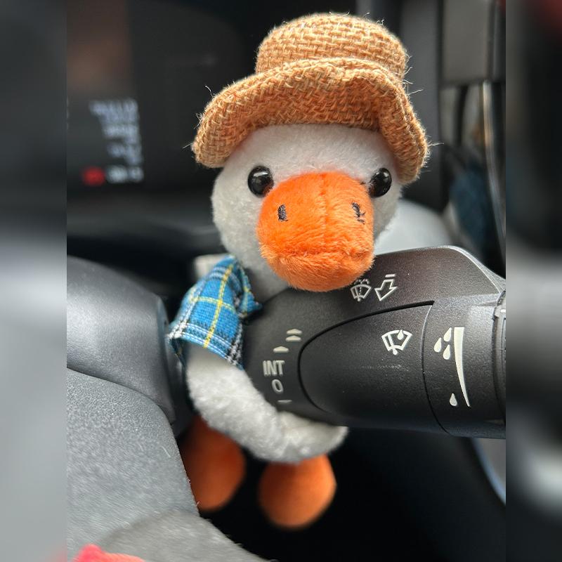 Car Wiper Rod Decoration Figure Straw-hat Duck Turn Signal Switch Ornament Car Interior Accessories Door Handle Decoration