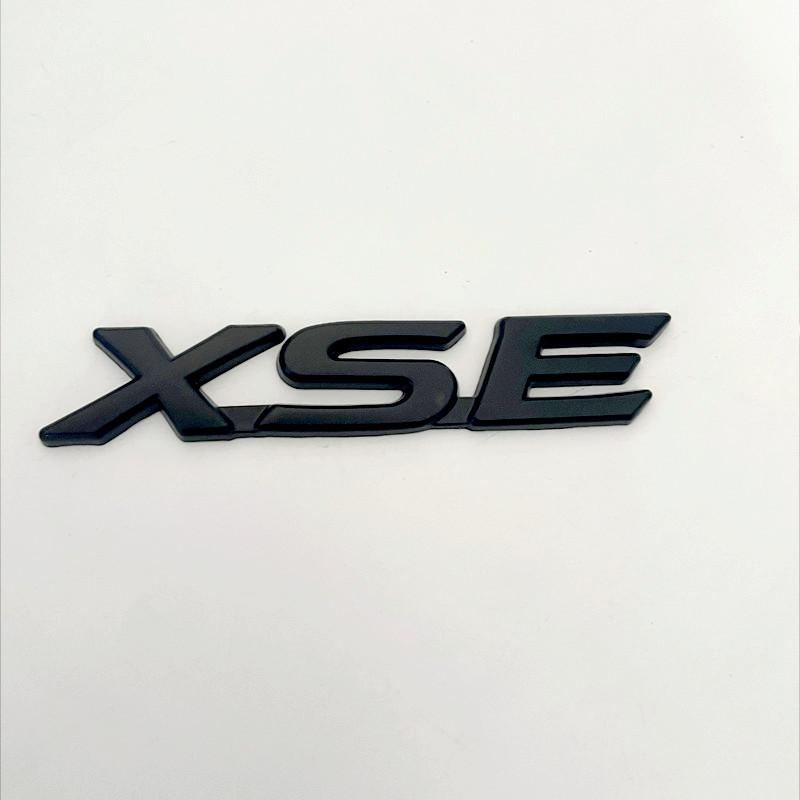 RE023D Metal SE XSE Logo Rear Trunk Emblem Badge Decals Sticker For Toyota Camry Sienna Highlander Corolla Car Styling Accessories