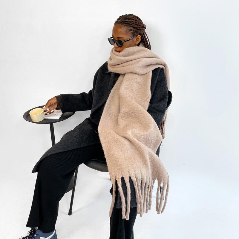 European and American scarves, solid color hippocampus hair circumference, vacuum packaging, labeling, autumn and winter warm scarves