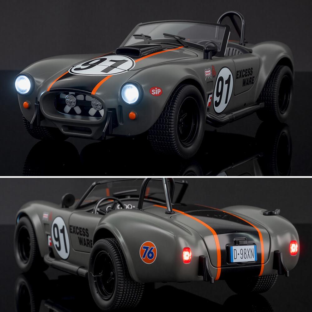 1:24 Ford Shelby Cobra 427 S/C Modified Car Alloy Car Model Sound and Light Pull Back Children's Toy Collectibles Birthday Gift