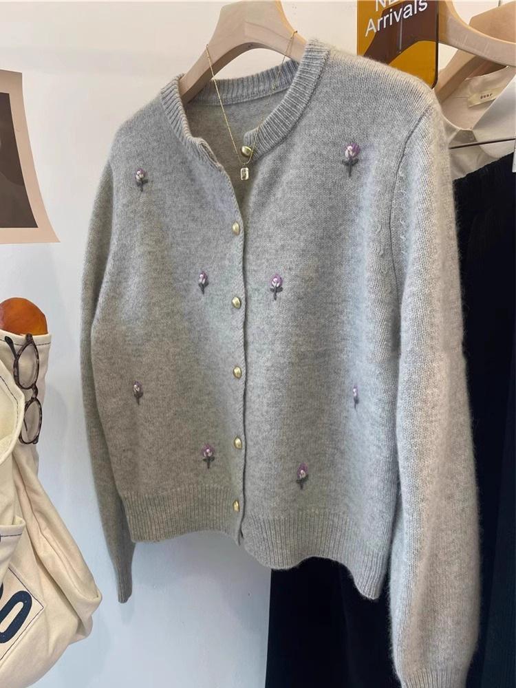 Gray Embroidered Raccoon Wool Cashmere Sweater Coat for Women - Thick Lazy Knit for Autumn/Winter
