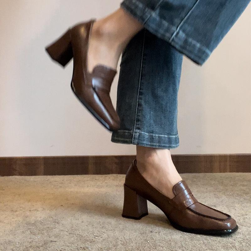 Туфли на высоком каблуке женские, осень 2025, новые черные туфли в британском стиле, темпераментные туфли с квадратным носком