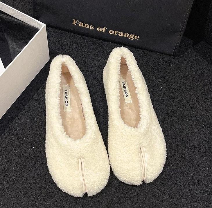 Обувь женская на плоской подошве мокасины с мехом с круглым носком осенние повседневные женские кроссовки платье мокасины осень-зима досуг пряжка ремешок флок резина