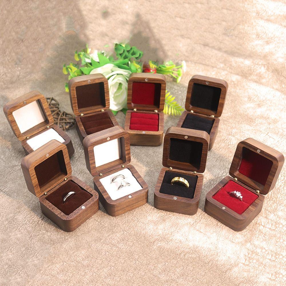 Luxury Spade Wood Rings Holder Square Jewelry Organizer Fashion Rings Display Case Propose