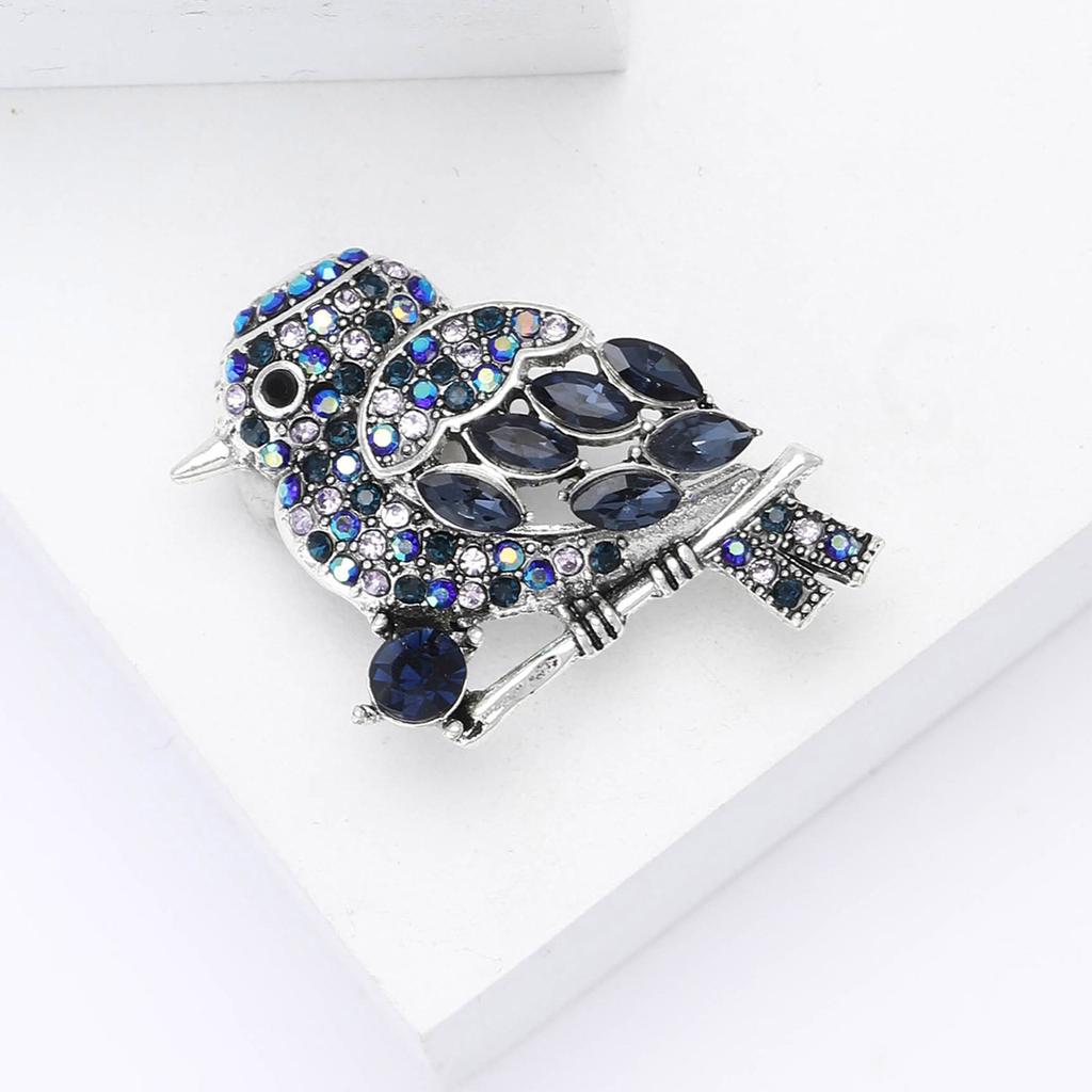 Sparkling Rhinestone Bird Brooches Vintage Alloy Animal Pins Banquet Party Accessories Suitable for Women and Men