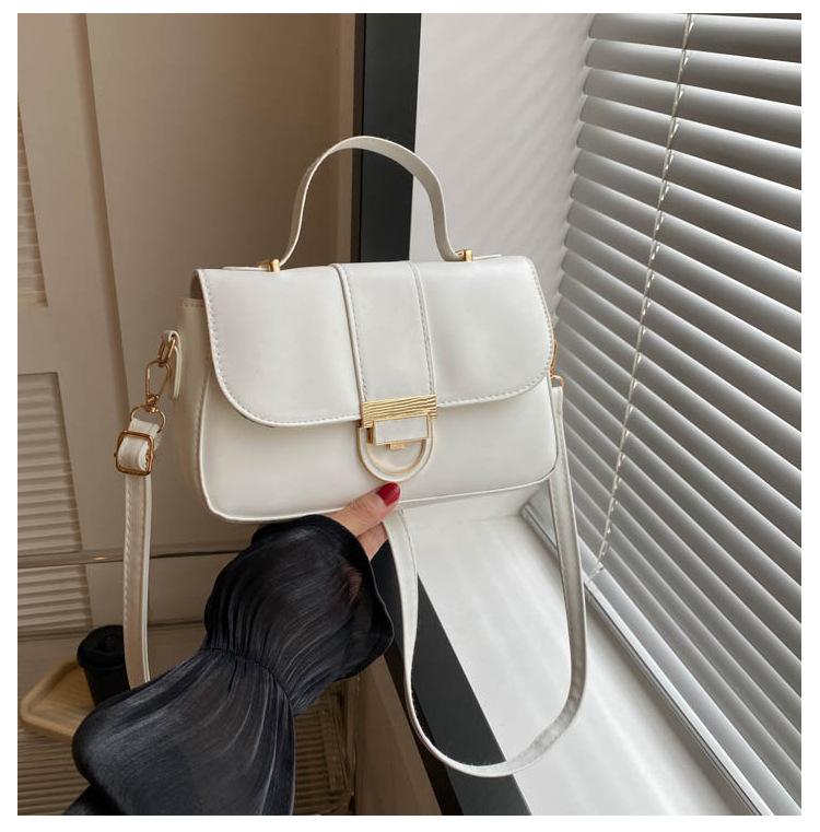 Сумка женская 2024 новая модная популярная портативная маленькая квадратная сумка простая фактура сумка через плечо сумки