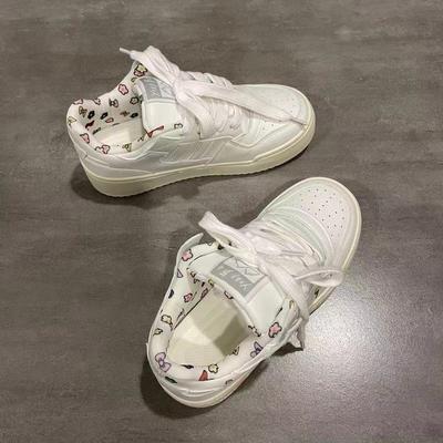 2024 2024 Женская спортивная обувь Весенняя повседневная обувь для ходьбы на открытом воздухе Женские кроссовки Женские удобные белые туфли на вулканизированной платформе