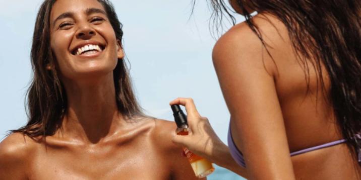 BYRZRZKO SHINE Коричневый двухфазный спрей для загара