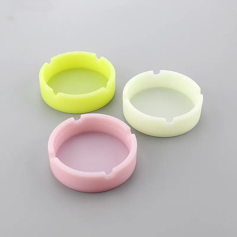 Portable Ashtray Glow In The Dark Luminous Silicone Soft Ashtray for Smoking Cigarette Cigar Round Durable Ashtray