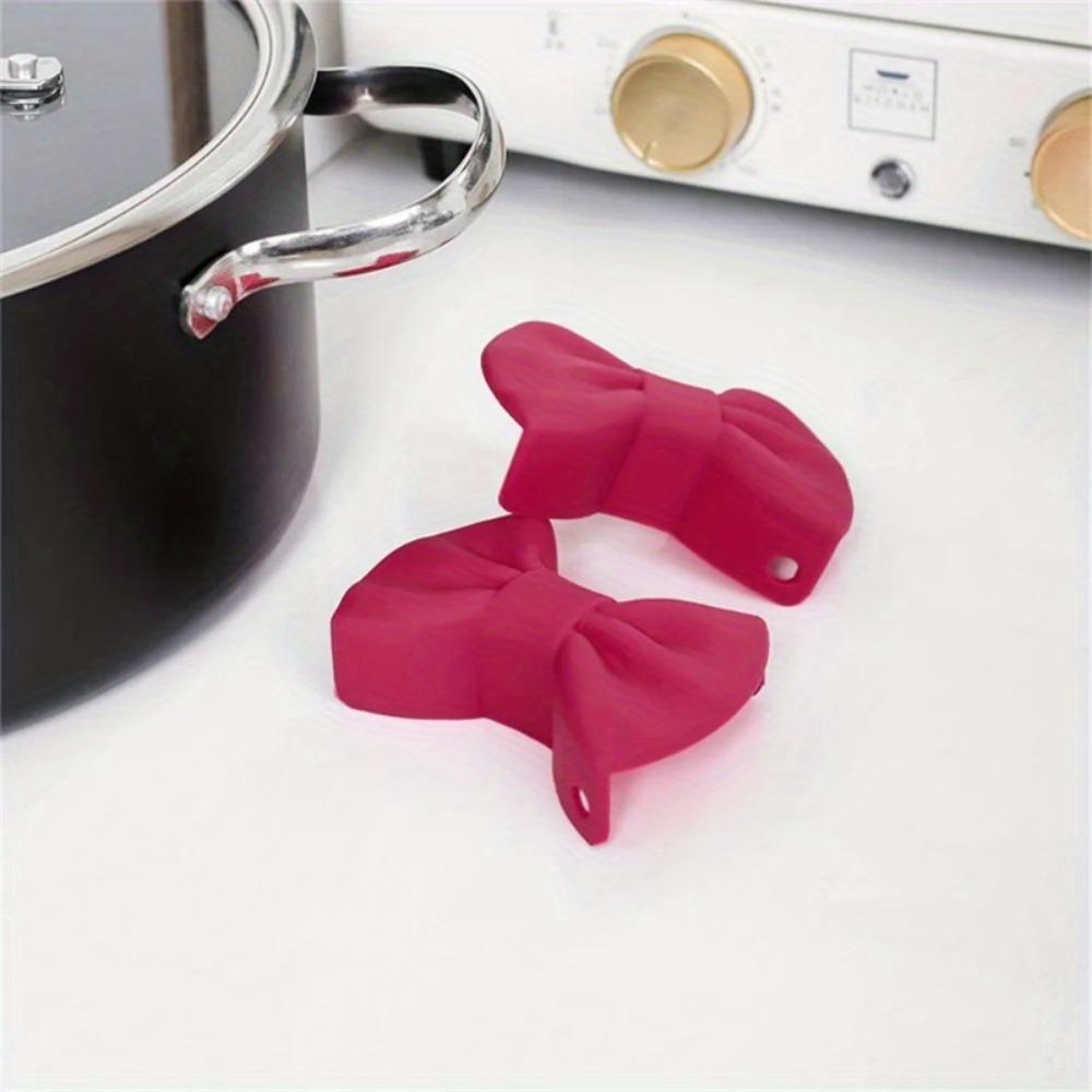 2pcs, Silicone Pot Clip, Anti-Scalding Non-slip Handle Sleeve, Bow Shape Design Bowknot Hand Clips, Creative Cooking Oven Gloves, Pot Clip,