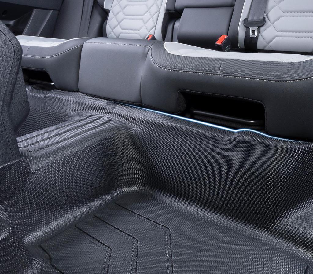 Коврики в салон автомобиля из ТПЭ, серия Logo: Нескользящий, водонепроницаемый и износостойкий