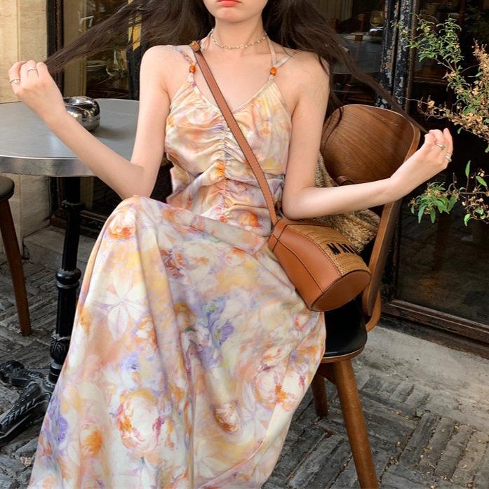 Французский ретро цветочный сарафан-халтер 2025: Женское летнее длинное платье без спины, облегающее талию