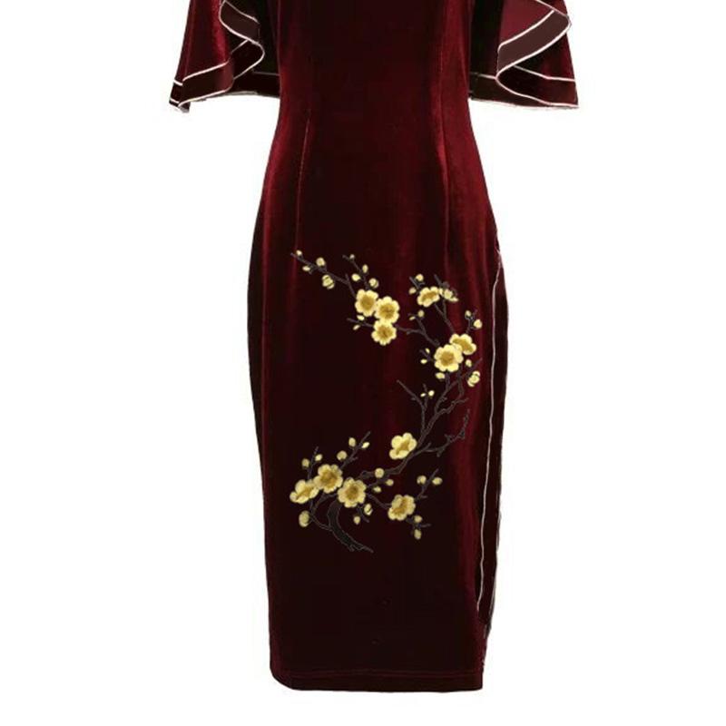 Plum Blossom Flower Applique Clothing Embroidery Patch Fabric Sticker Iron On Patch DIY Craft Repair Clothes Sewing Accessories