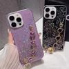 Подходит для чехла на телефон iphone13pro, роскошный браслет-сердечко со стразами, блестки, новый защитный чехол S24plus с эпоксидной смолой